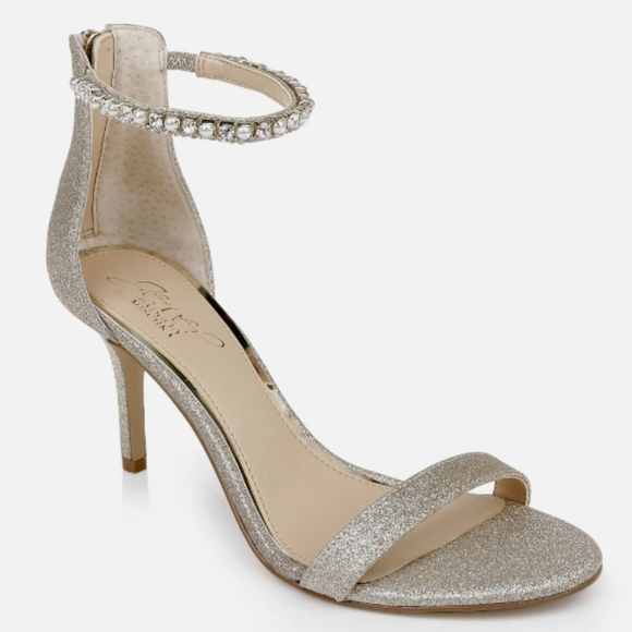 Jewel Badgley Mischka Shoes - Jewel Badgley Mischka Landen Dres Sandals Gold Tone Glitter 9.5